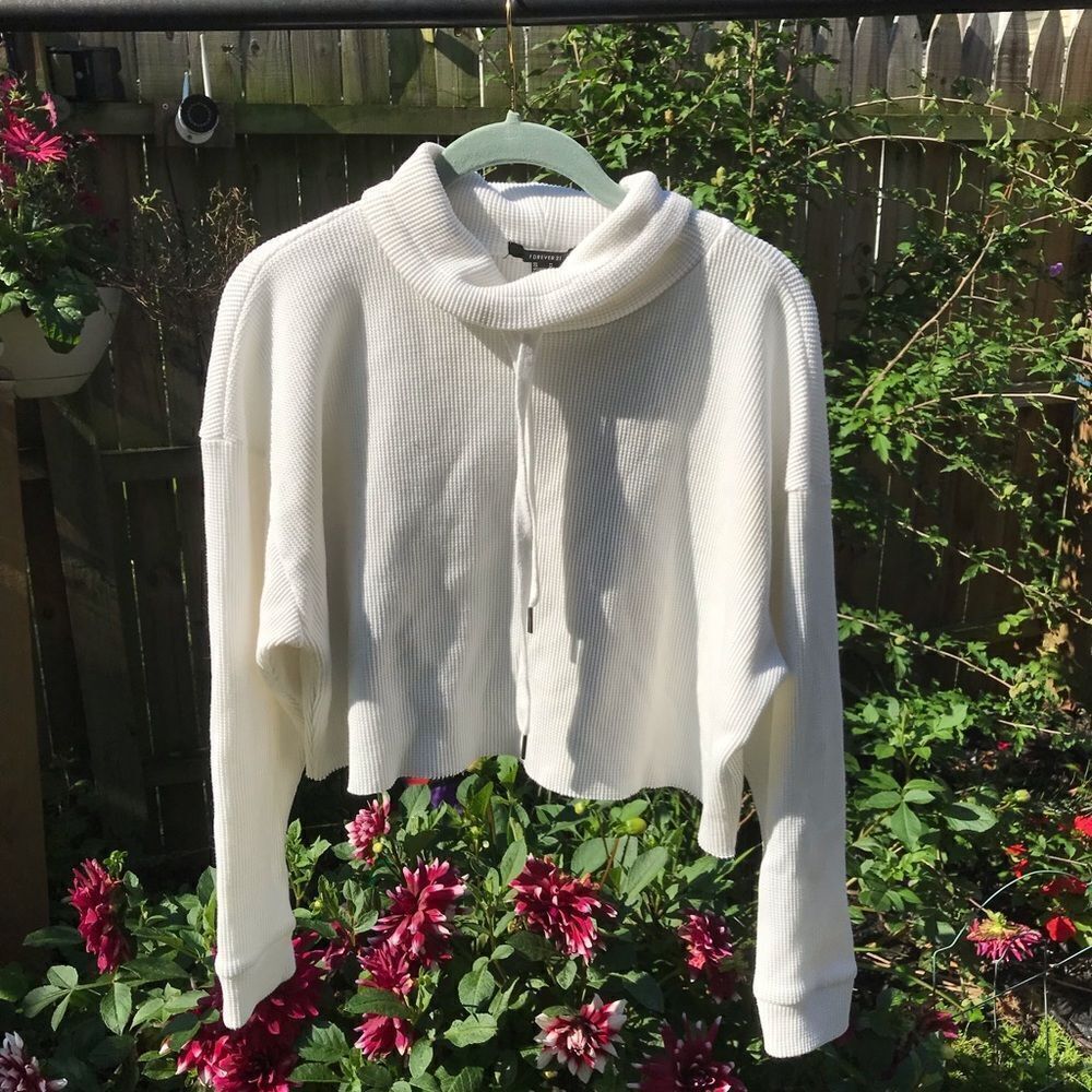 Women’s Cropped Sweatshirt‎